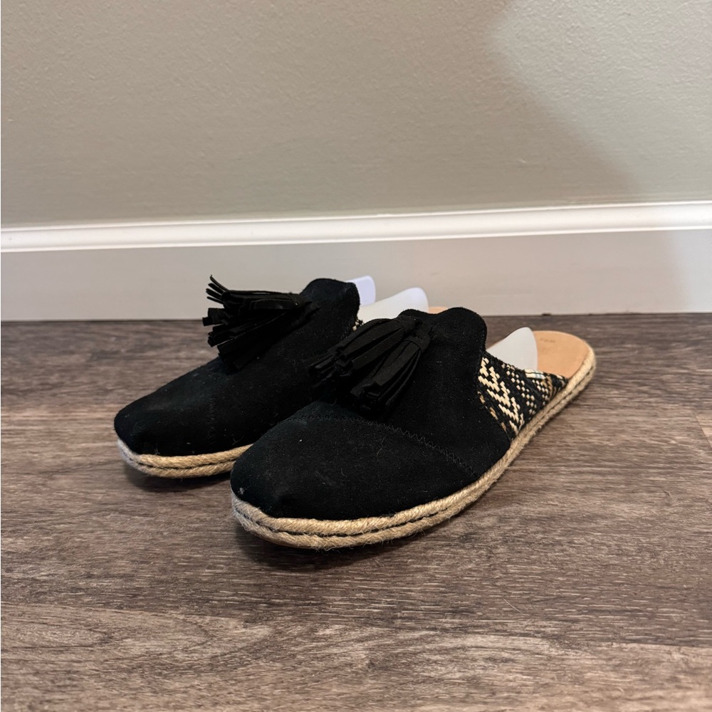 Toms Black Tassel Mule